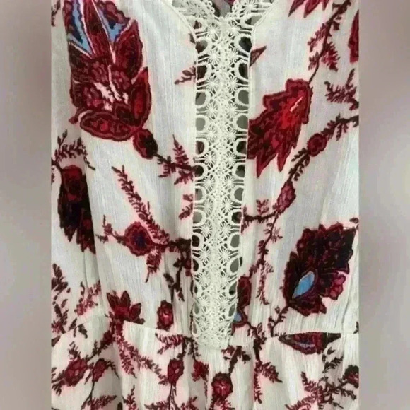 Astr Floral Print Romper - Cream and Red - Picture 15 of 16